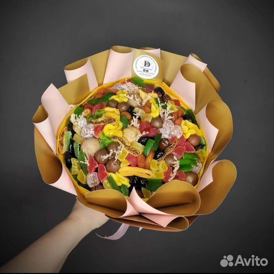 Букет из орехов и сухофруктов. Вкусный букет