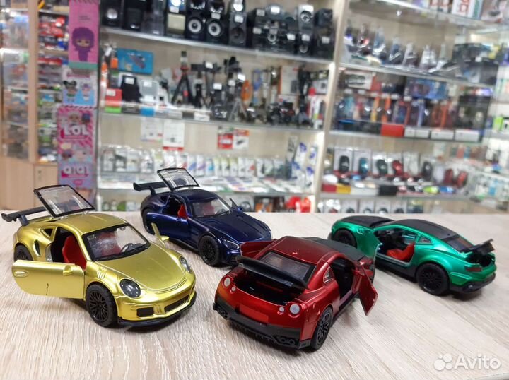 Машинка моделька металл