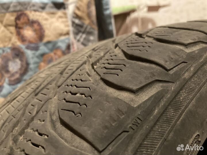 Nokian Tyres Hakkapeliitta R2 235/50 R18 101R