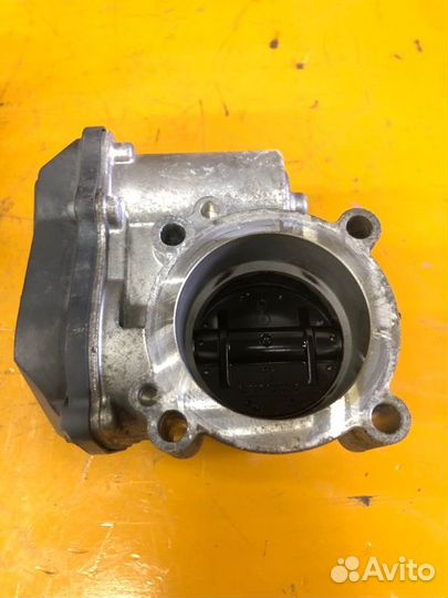 Дросельная заслонка Volkswagen Golf