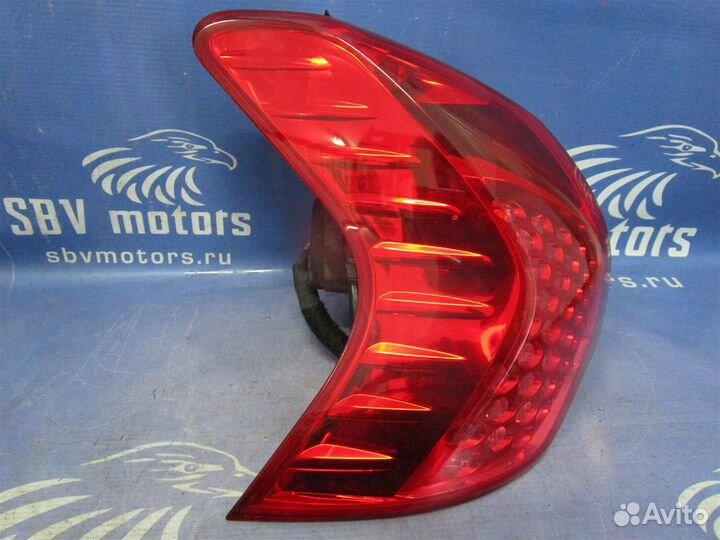 Фонарь задний левый Peugeot 3008 EP6CDT 10 fjbw