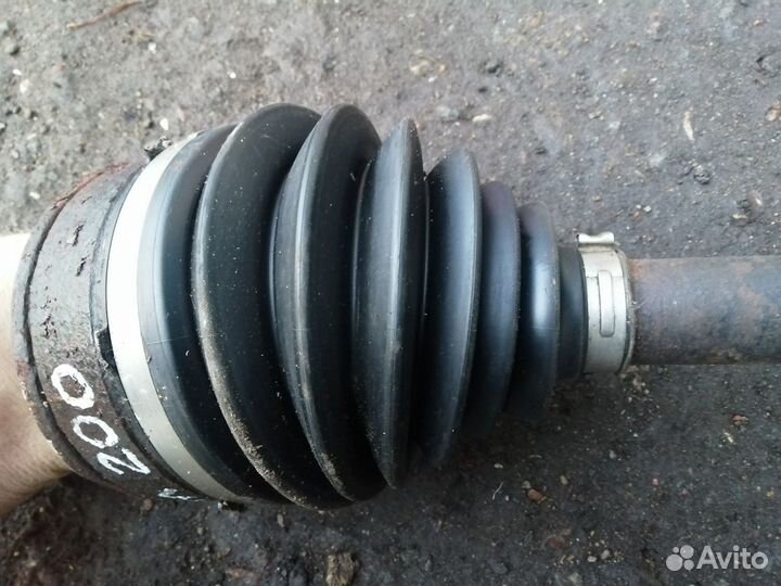 Привод передний левый Toyota Land Cruiser 200