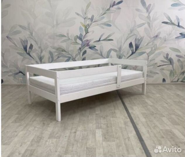 Кровать детская подростковая из массива березы