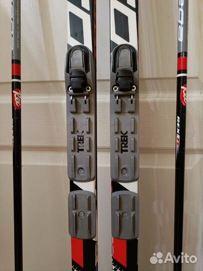 Беговые лыжи и ботинки