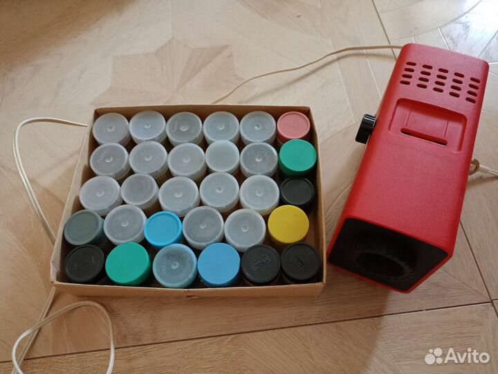 Диапроектор и диафильмы