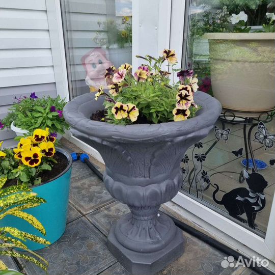 Вазоны для цветов