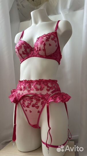 Комплект нижнего белья с сердечками