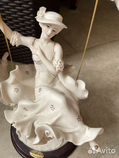Статуэтка фарфор Италия
