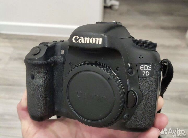Canon 7D + 35mm объектив, + 16 карта памяти