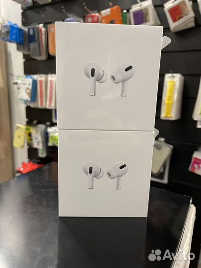 Новые наушники Apple AirPods Pro