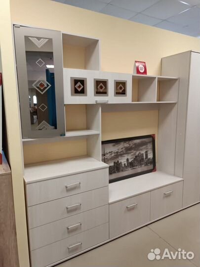 Стенка в гостинную Белла