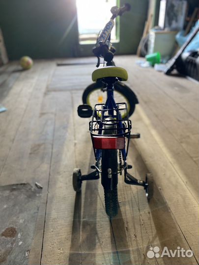 Детский велосипед 4 колесный