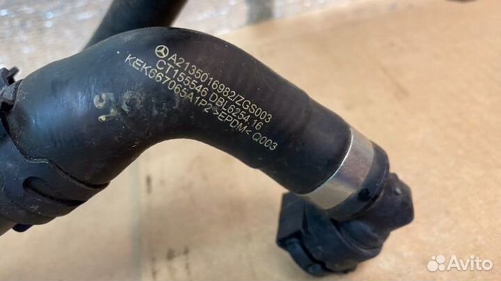 Патрубок системы охлаждения Mercedes-Benz Glc W253