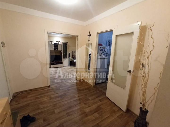 2-к. квартира, 53 м², 3/9 эт.