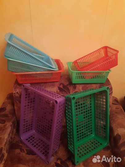 Лоток, корзина пластмассовые, 7шт