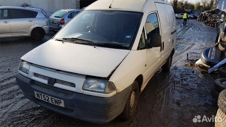 Разбор на запчасти Peugeot Expert