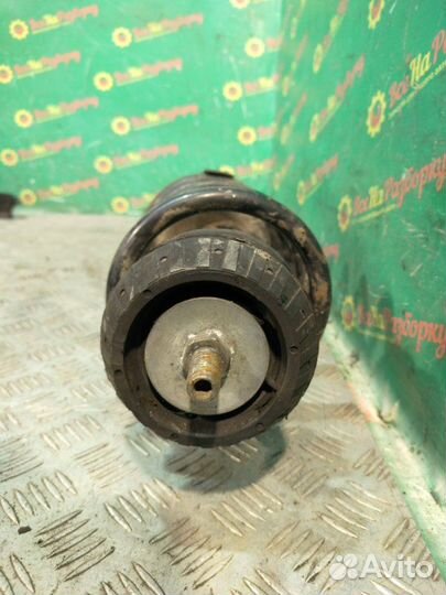 Стойка передняя левая Mercedes-Benz Vito W638 2.0