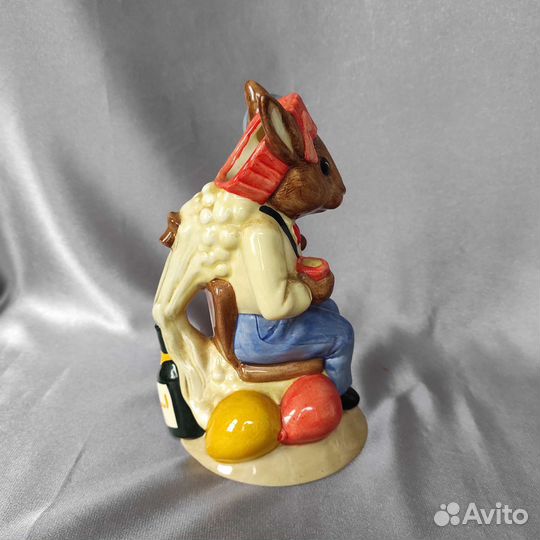 Тоби кувшинчик Bunnykins Royal Doulton 2000 г