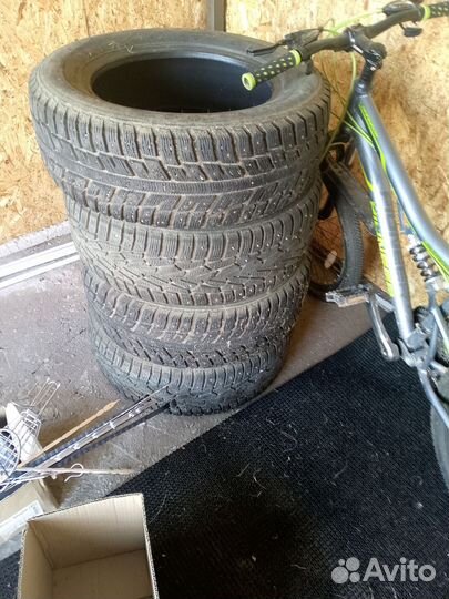 Kumho I'Zen KW22 215/60 R16 39K