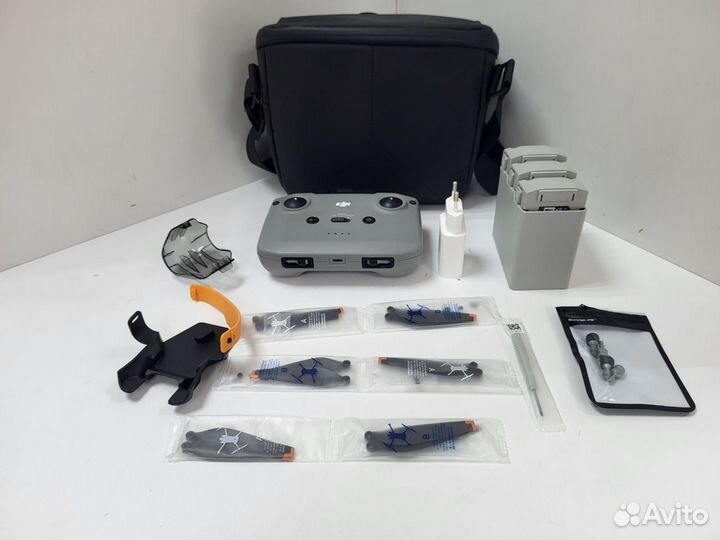 Квадрокоптер DJI Mini 3 Pro