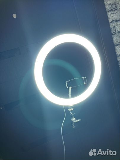 Кольцевая лампа