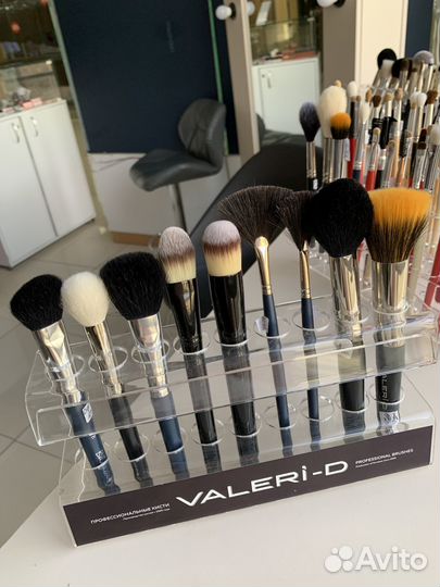 Кисти для макияжа натуральные