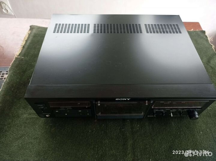 Дека кассетная Sony TC-K555ESX с пультом