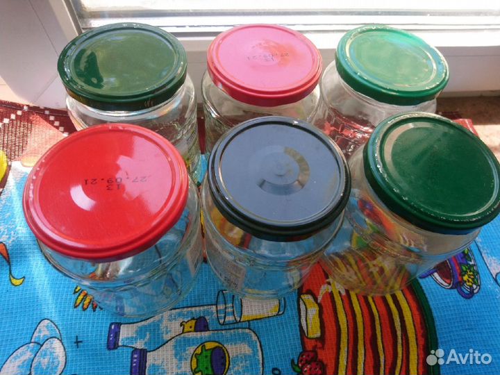 Банки с закручивающимися крышками стеклянные