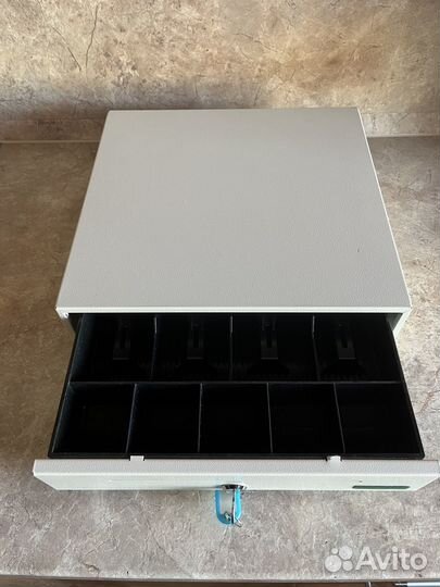 Денежный ящик