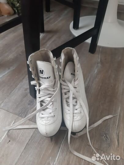 Коньки фигурные