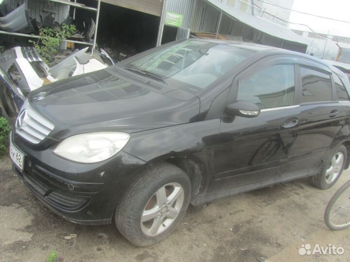 Салон mercedes benz b170