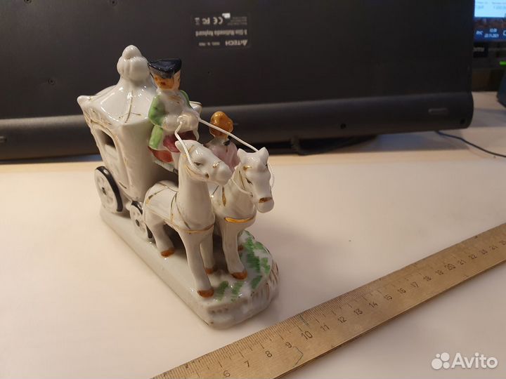 Фарфоровые статуэтки