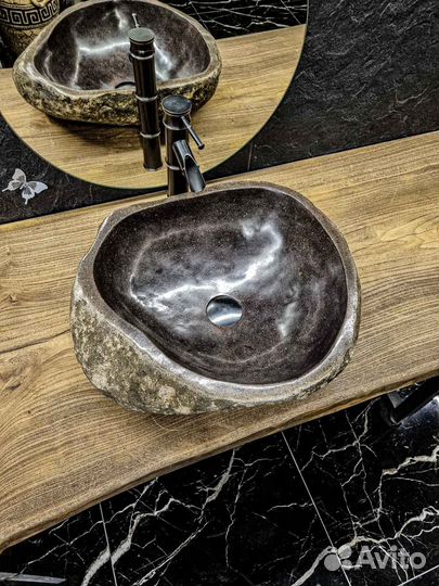 Раковина из камня с о.Бали, Индонезия