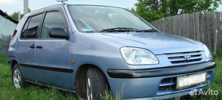 Крыло переднее левое Тойота Раум 98 г