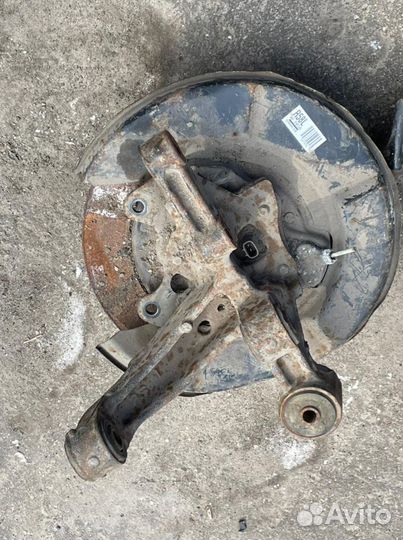 Кулак задний левый Toyota Camry, VI (XV40)