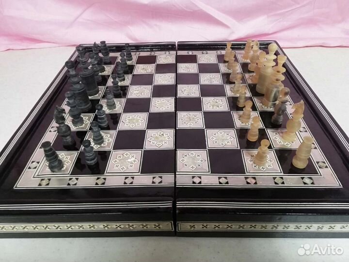 Костяные шахматы нарды, доска перламутр