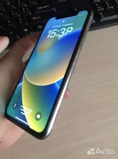 iPhone X, 64 ГБ