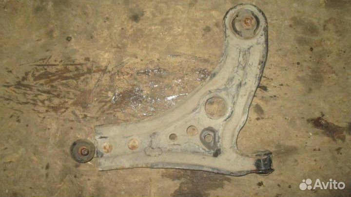 Рычаг передний правый Chevrolet Aveo T250/T255