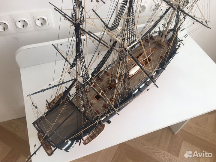 Сборная модель корабля