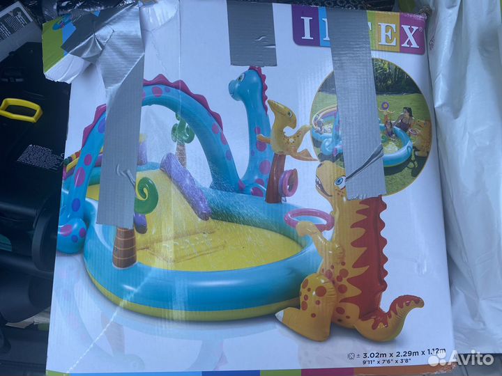 Детский надувной бассейн с горкой