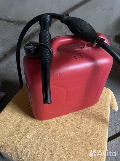 Канистра 10 л, для топлива + шланг