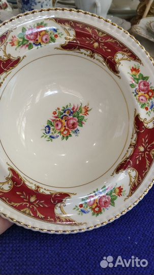 Антиквариат, глубокая небольшая тарелка Англия