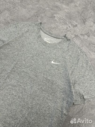 Футболка Nike Tee M