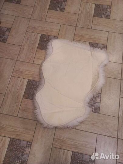 Меховой коврик