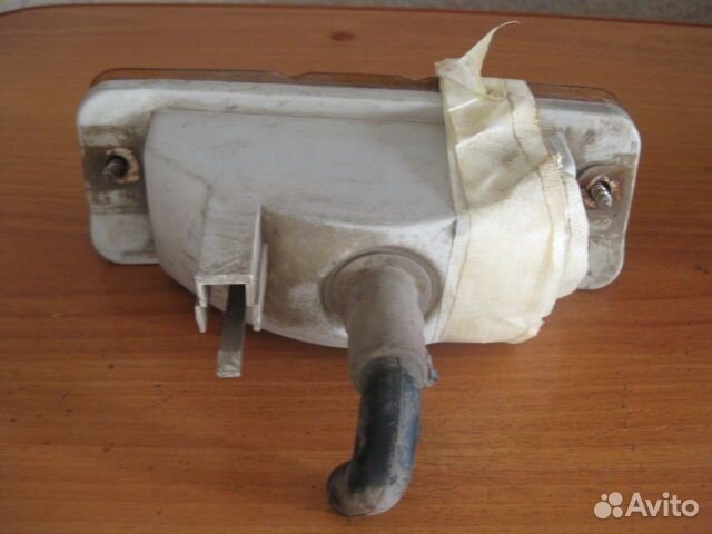 Указатель поворота в бампер правый Nissan Vanette