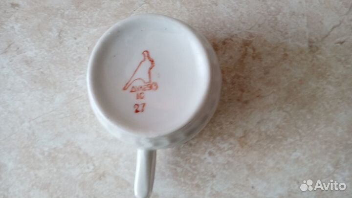 Молочник, кофейные кружечки. СССР. Дулево