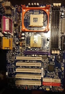 Gigabyte GA-8IR2003 Socket 478 неисправна