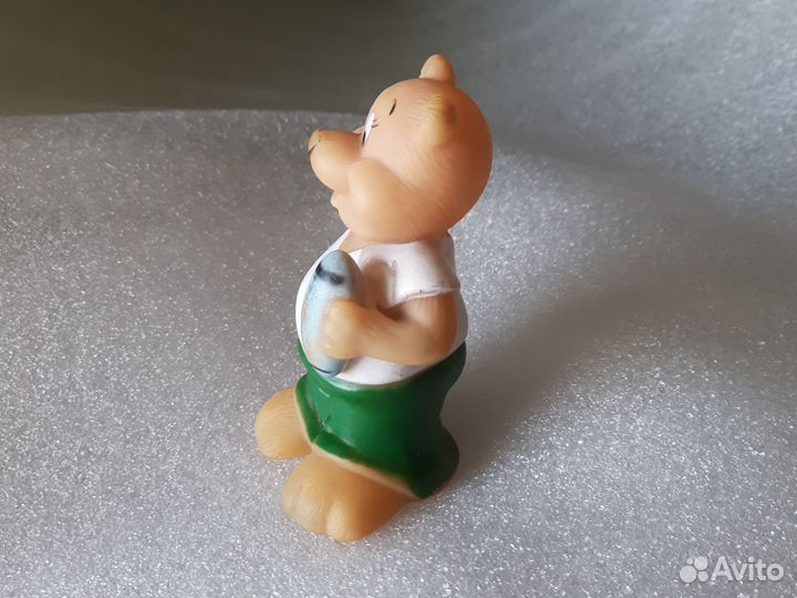 Резиновая игрушка медведь американский футбол