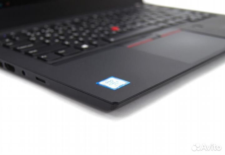 Ноутбук бизнес-класса Lenovo ThinkPad T490