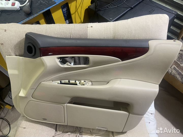 Дверная панель правая, на лексус Ls460 2012 г